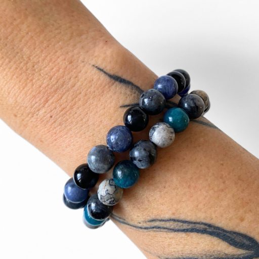 larvikit, ónix, szodalit férfi ásványgyöngy karkötő