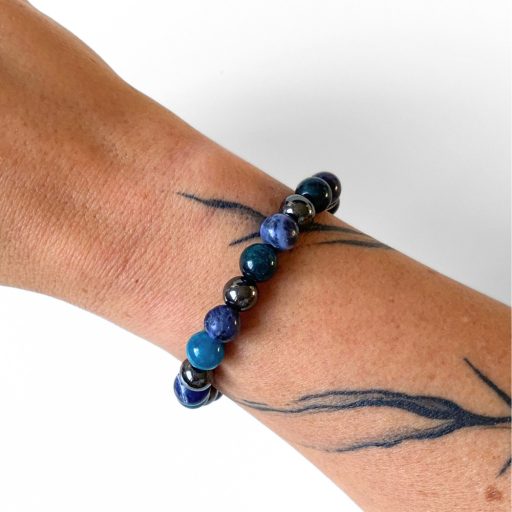 kvarc, hematit, szodalit férfi ásványgyöngy karkötő