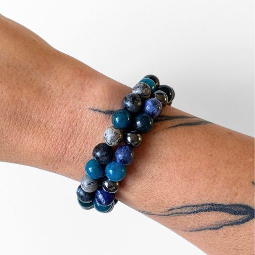 kvarc, hematit, szodalit férfi ásványgyöngy karkötő