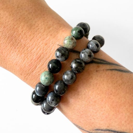 larvikit férfi ásványgyöngy karkötő