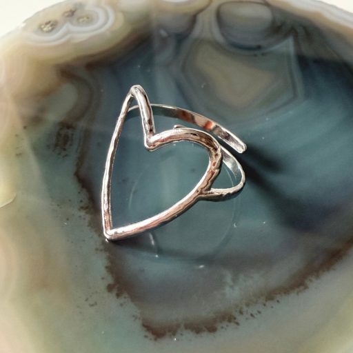 szív alakú nemesacél gyűrű ezüst bevonattal