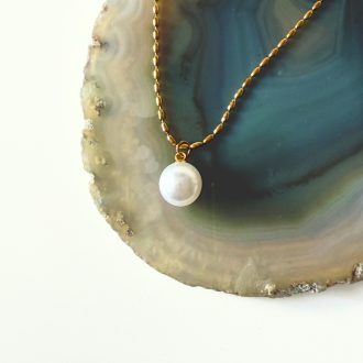 nemesacél női nyaklánc 18 karátos arany bevonattal gyönggyel gyöngyös