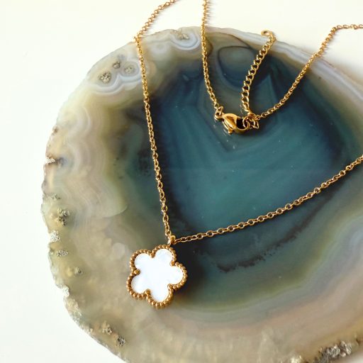 arany bevonatú nyaklánc fehér zománc medállal